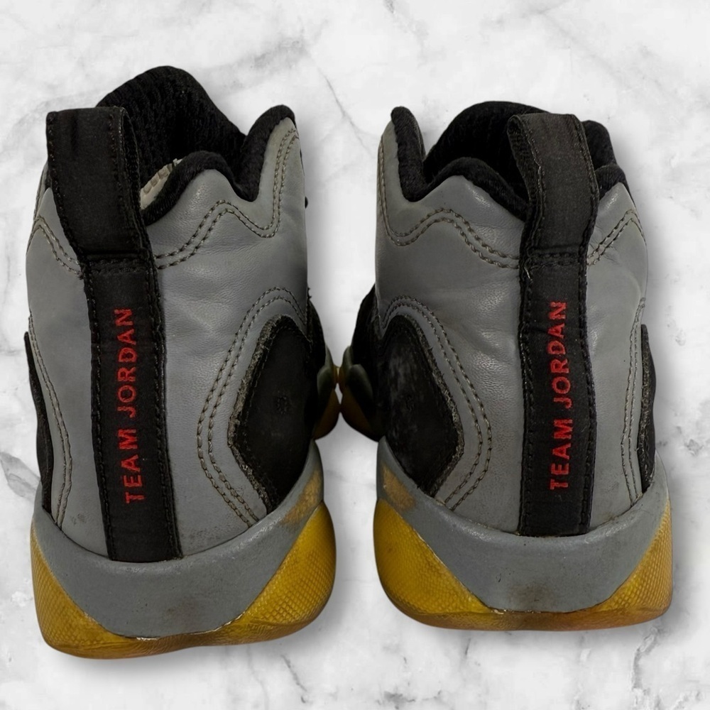 Kids Jordan Jumpman Team 2 size 1Y - Picture 3 of 7